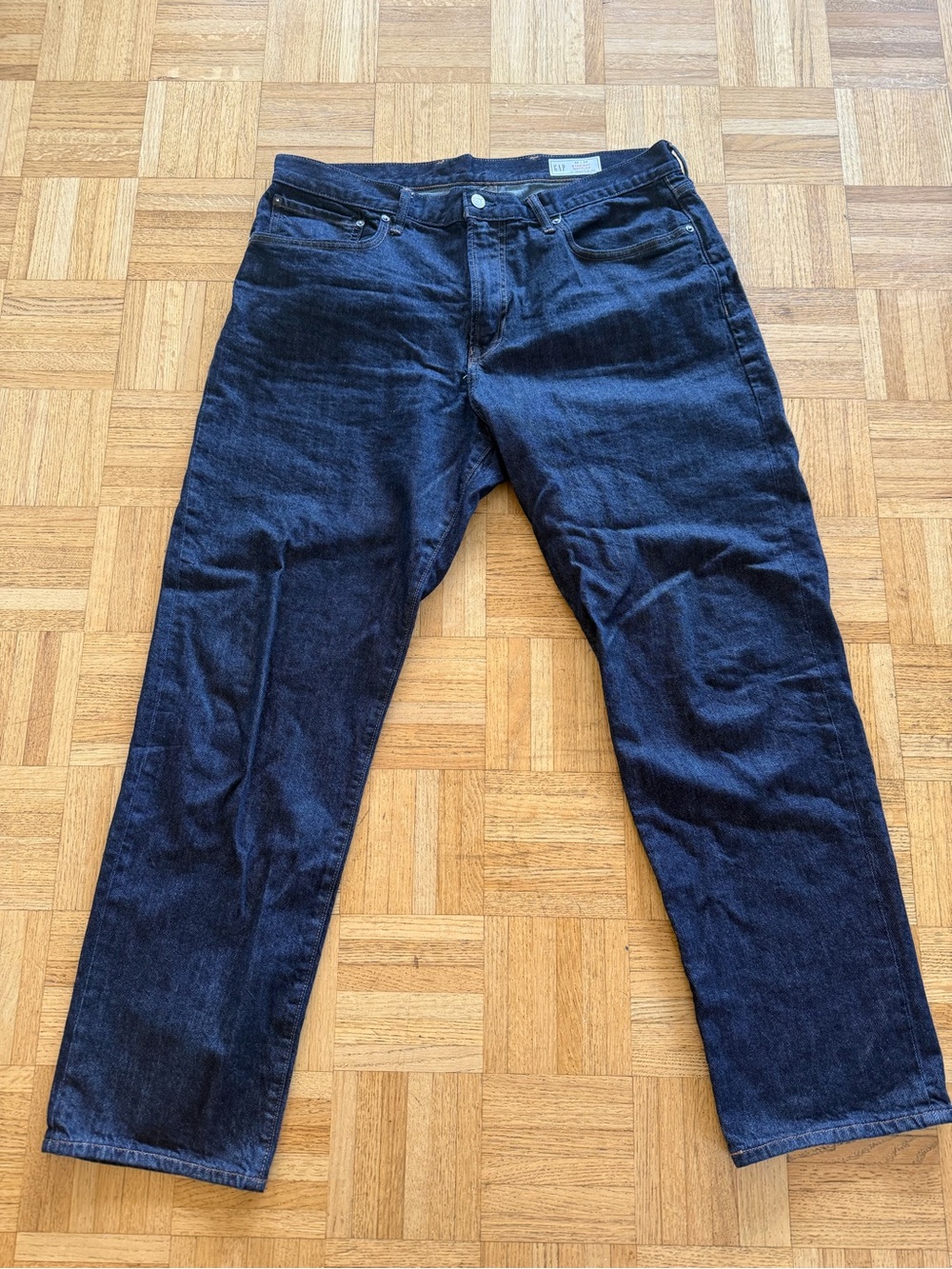 GAP Straight Gapflex Jeans in Dark Indigo with Red Label